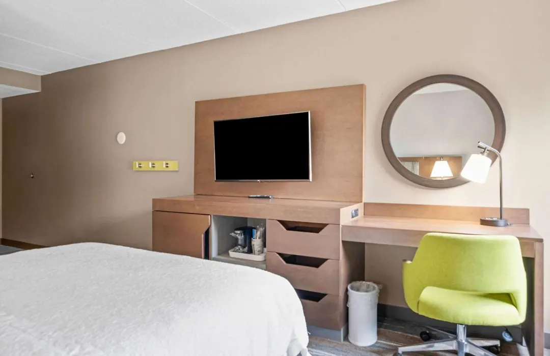 Hampton Inn Cleveland-Westlake-1