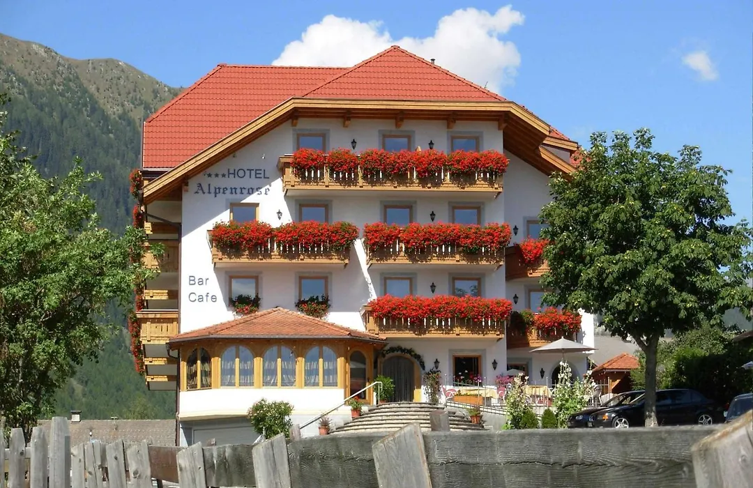 Hotel Alpenrose B&B Suites&Apartements-1