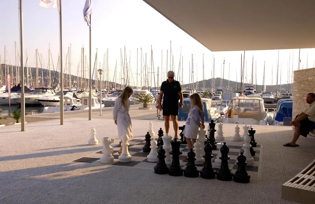 Hotel Stomorin-Marina Hramina-1