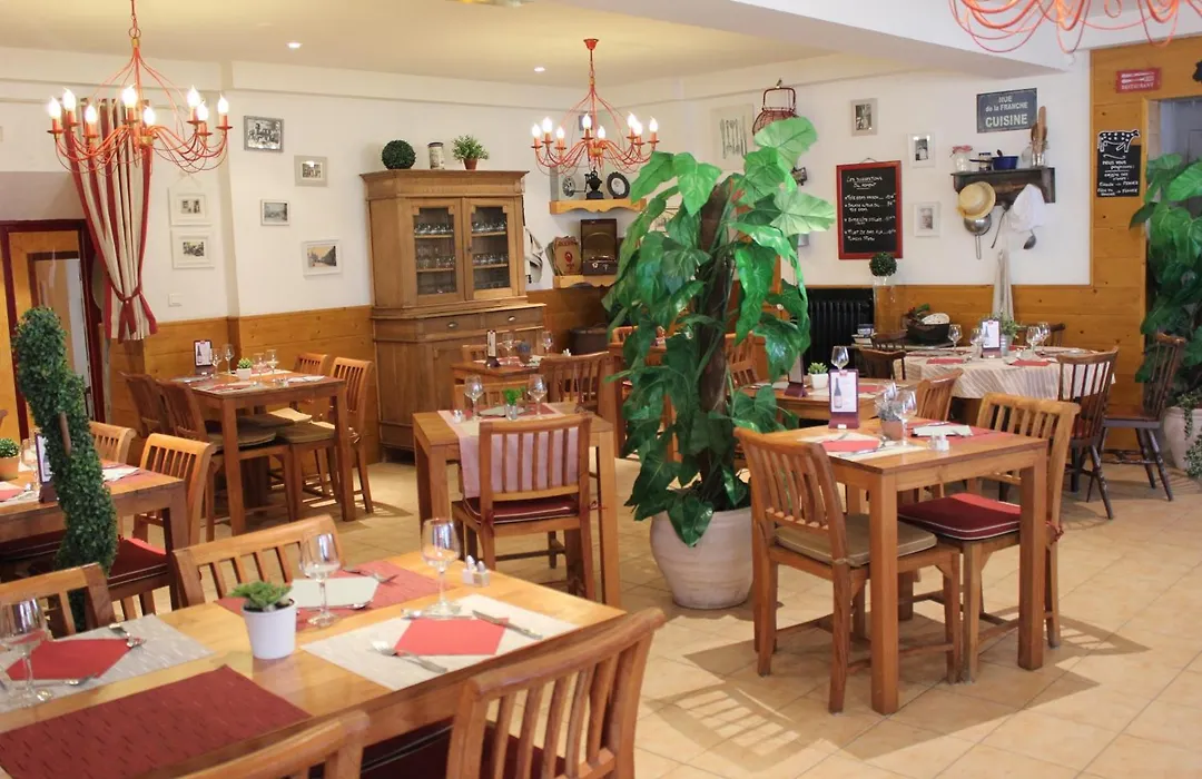Hôtel-restaurant Les Colonnades-1