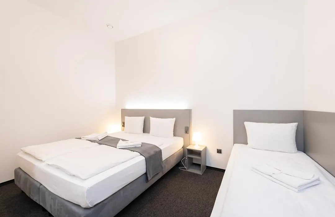 Narodni Stay-1