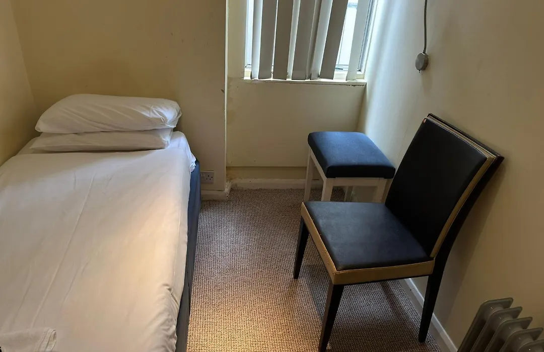 Manor Hotel-1