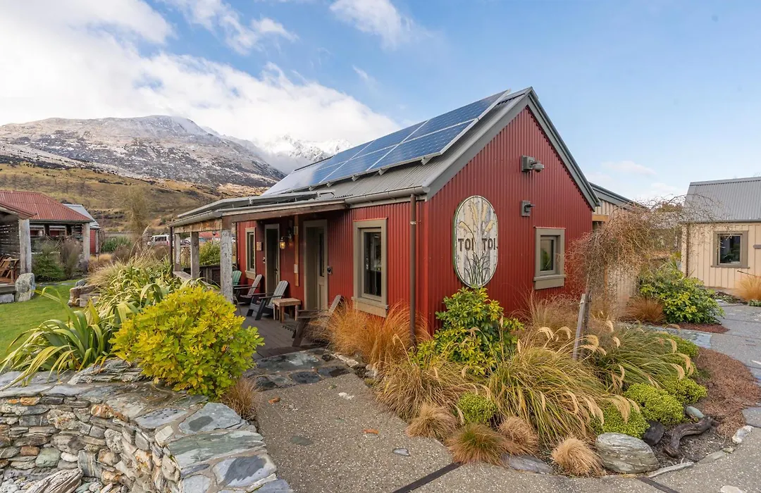 Headwaters Glenorchy Eco Lodge-1