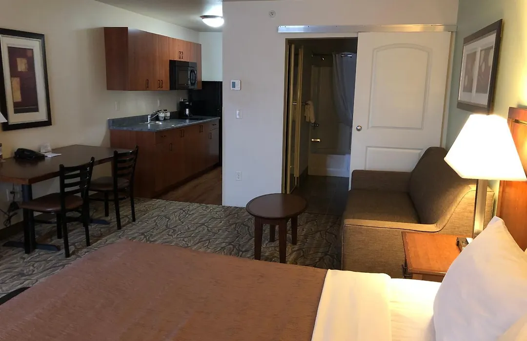 Aspen Suites Hotel Anchorage-1