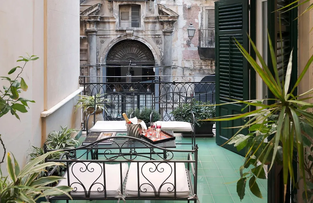 Palazzo Arone Dei Baroni Di Valentino-1