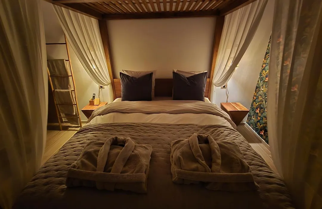 Le Cocoon - Jacuzzi, Sauna et Piscine privée-1