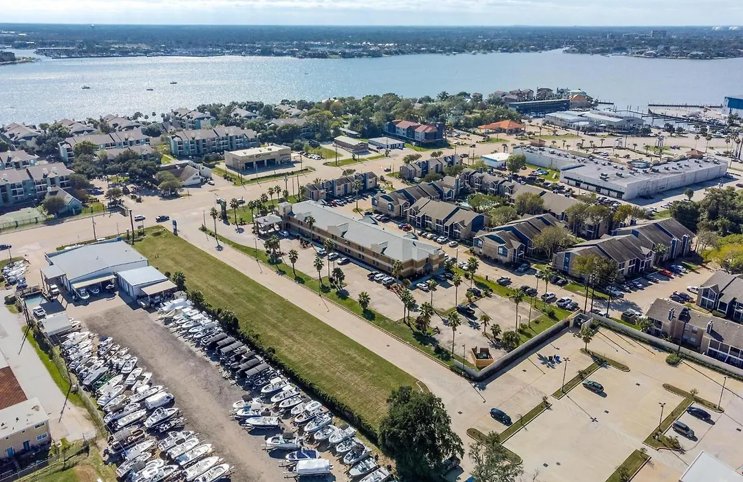 Quality Inn & Suites Seabrook- Nasa- Kemah-1