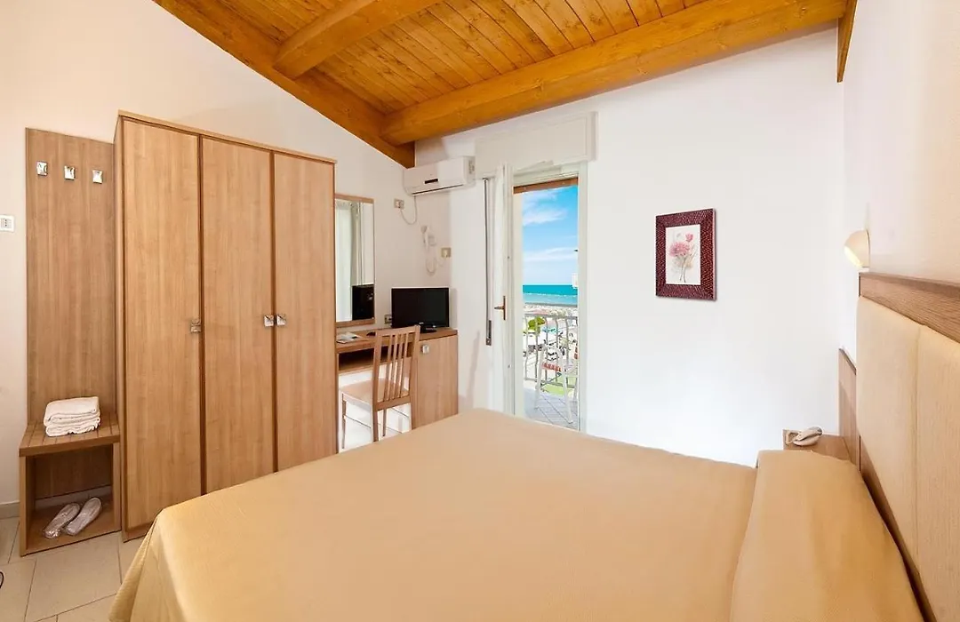 Hotel Saint Tropez Spa & Restaurant-1