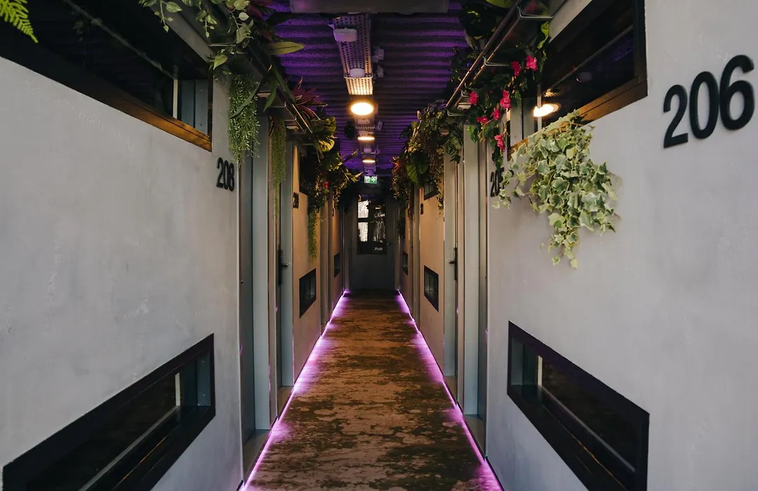 This HoTel-1