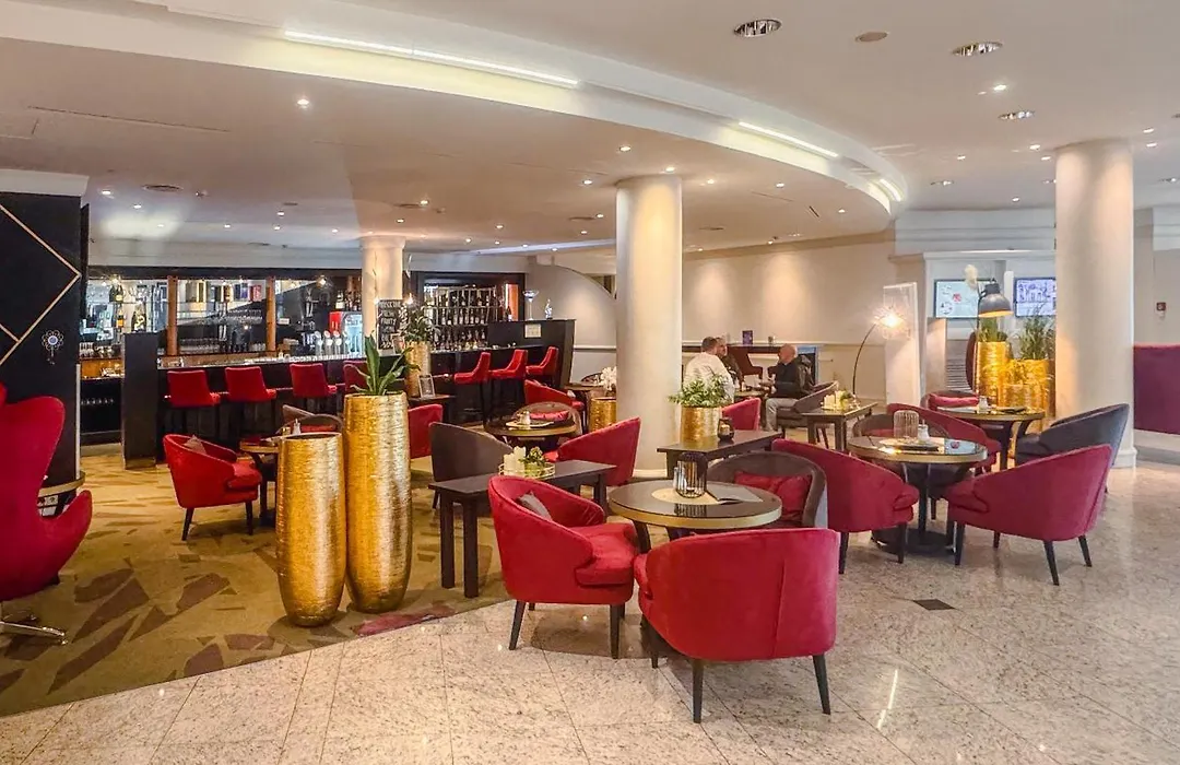 Plaza Premium Wien-1