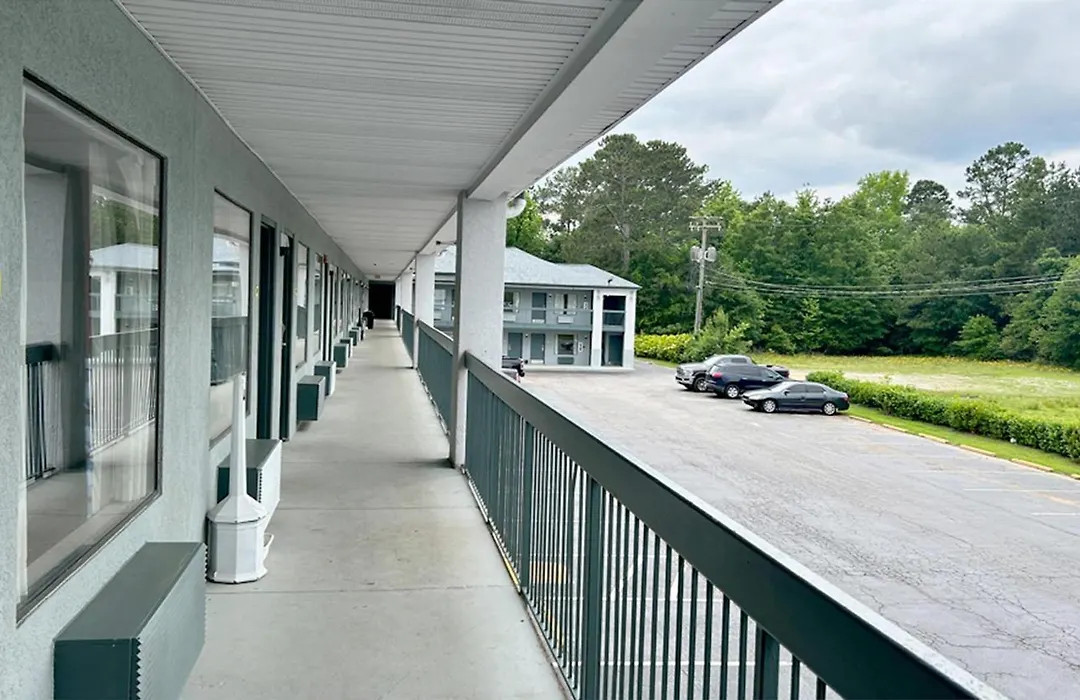 Econo Lodge Elberton-1