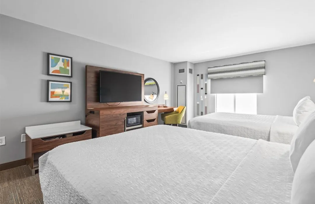 Hampton Inn Columbus-North-1