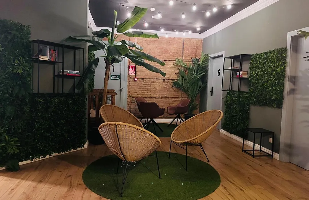 Black Swan Hostel Barcelona-1