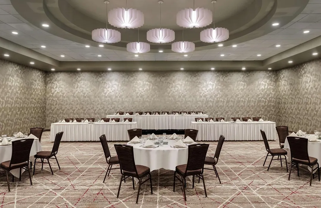 Doubletree By Hilton St. Paul, Mn-1