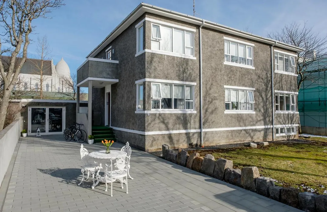 Freyja Guesthouse & Suites-1