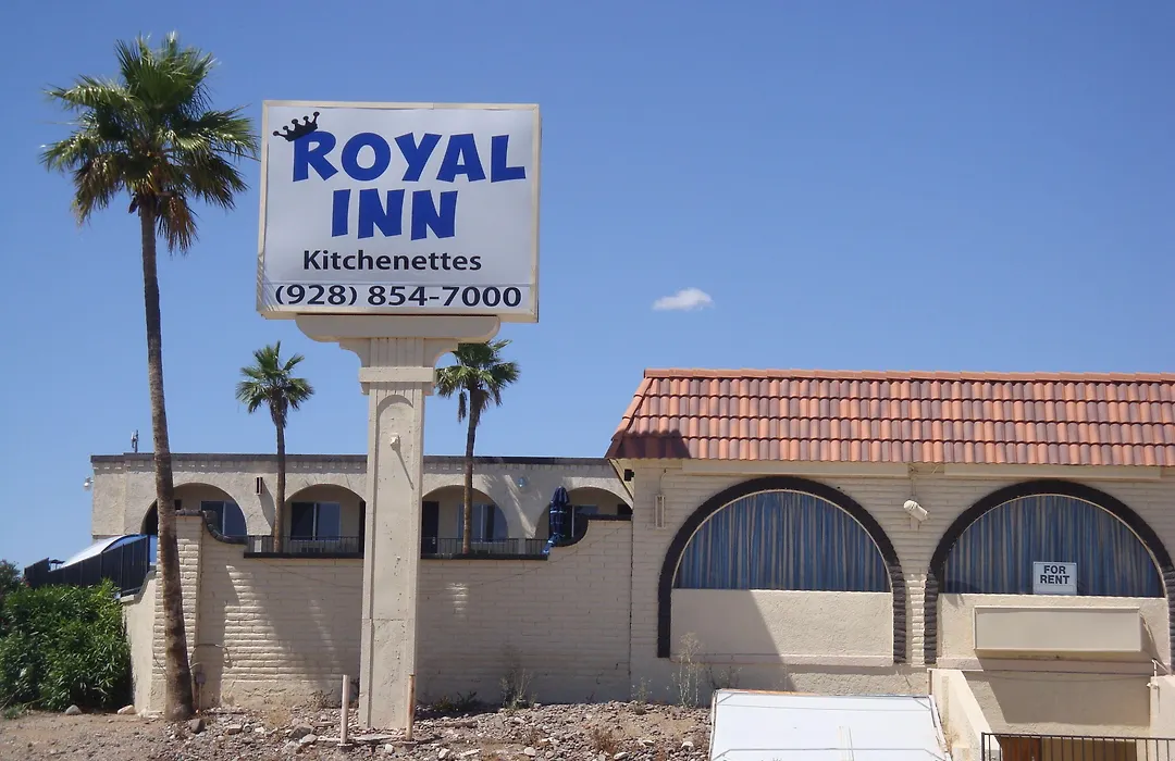 Royal Inn-1