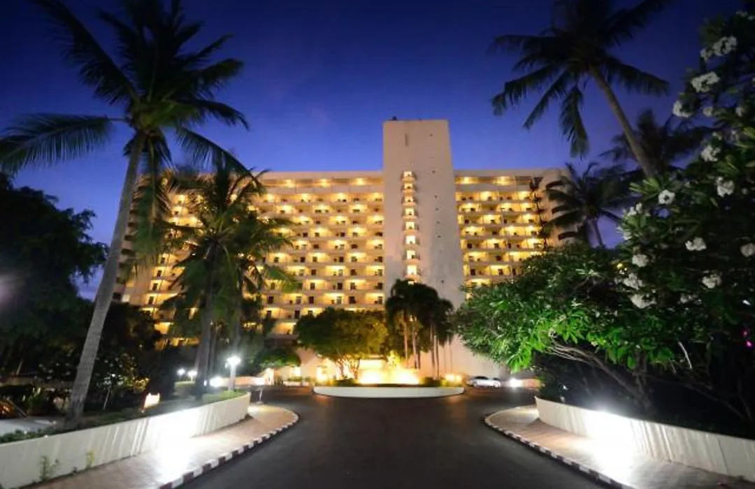 The Imperial Pattaya Hotel-1