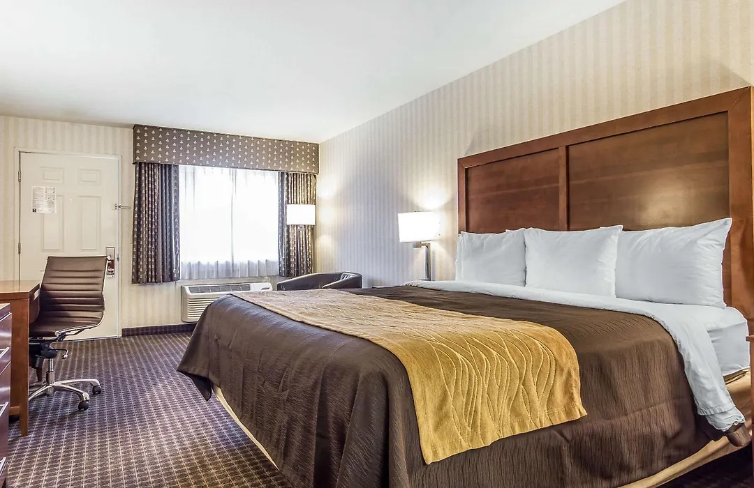 Quality Inn Half Moon Bay-Miramar Beach-1