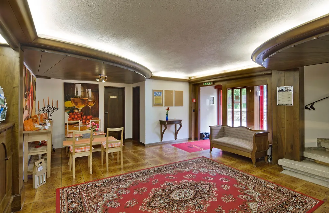 Schlosshotel - Self Check-In Hotel-1