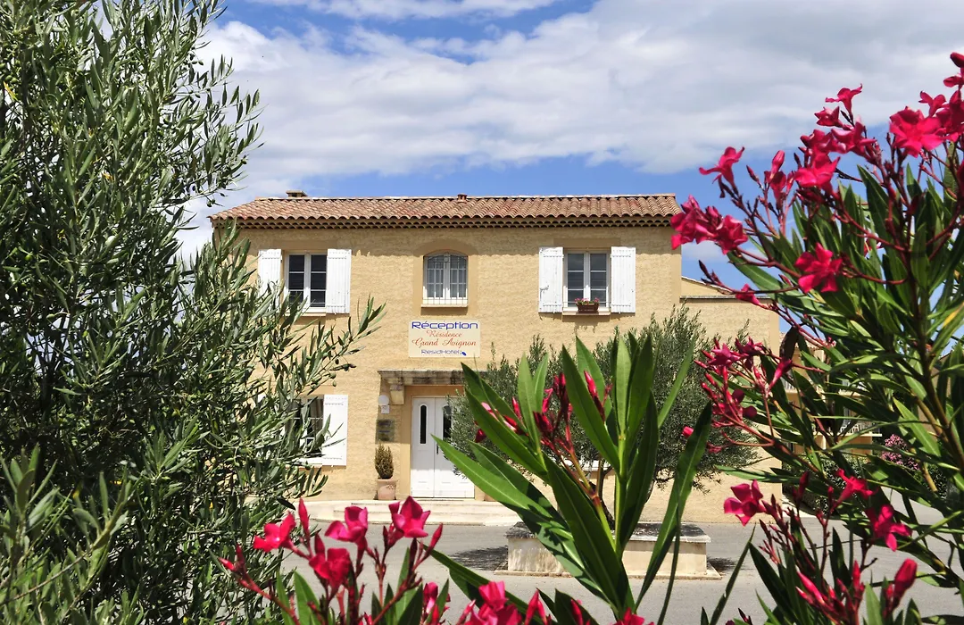 Residhotel Golf Grand Avignon-1