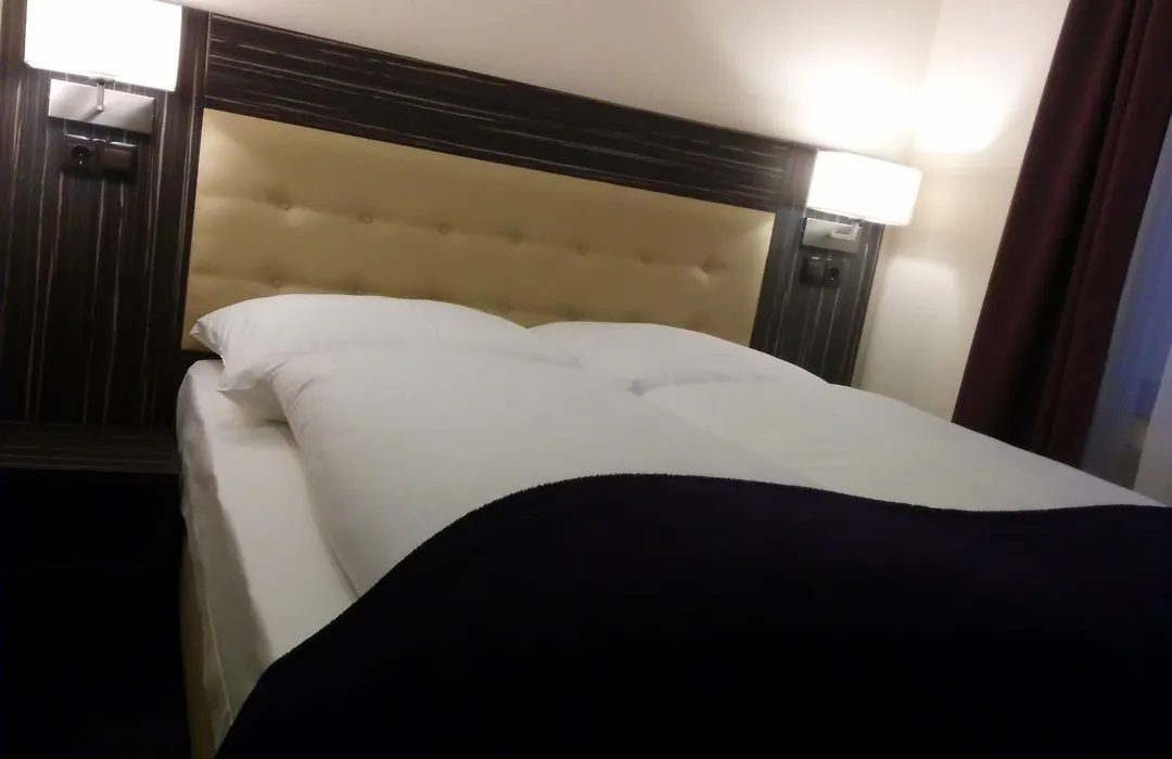 Hotel Famosa-1