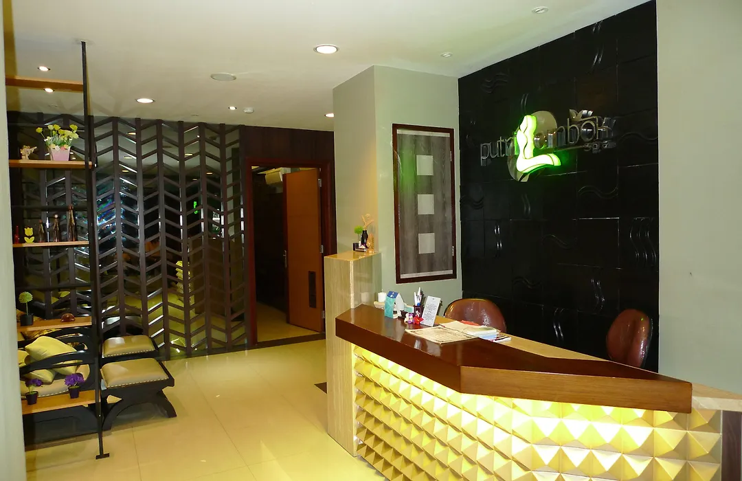 Lombok Raya Hotel-1