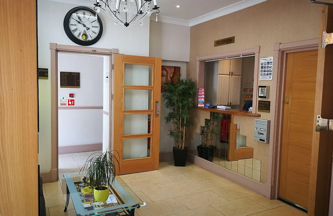 Central Hotel-1