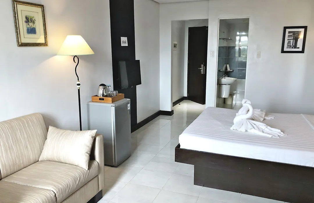 Ninong'S Hotel-1