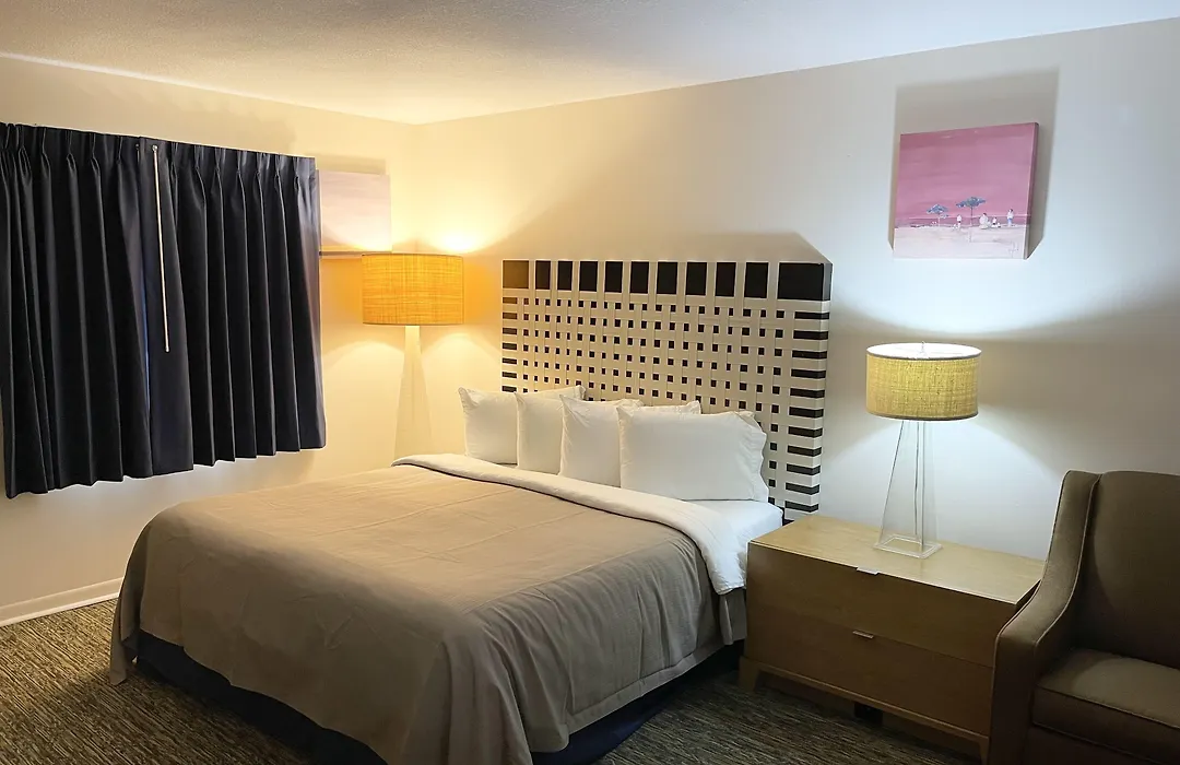 Camp Inn Lodge-1