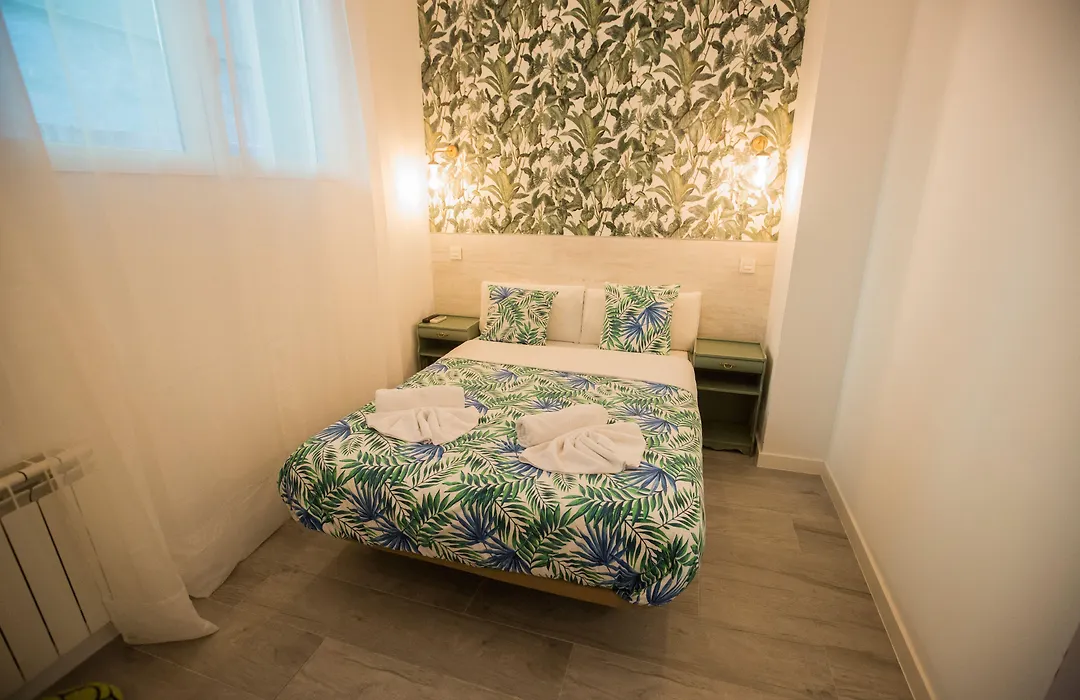 Hostal Escala Suites-1