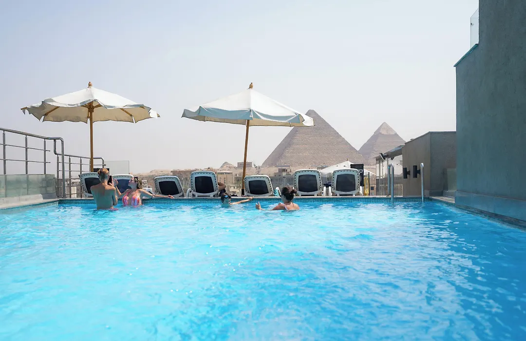 Pyramid Front Hotel-1