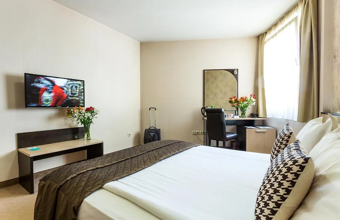 City Avenue Hotel-1