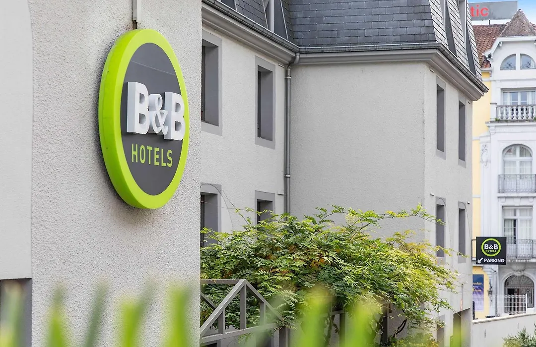 B&B Hotel Lourdes Centre Gare 3 Etoiles-1