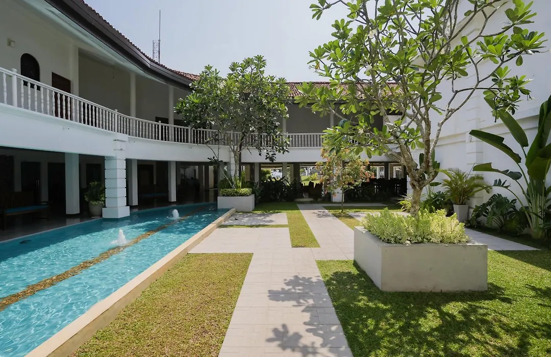 Hibiscus Beach Hotel & Villas-1