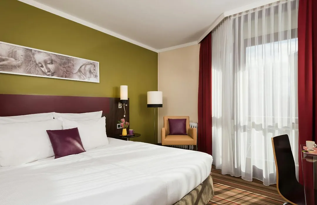 Leonardo Hotel & Residenz Muenchen-1