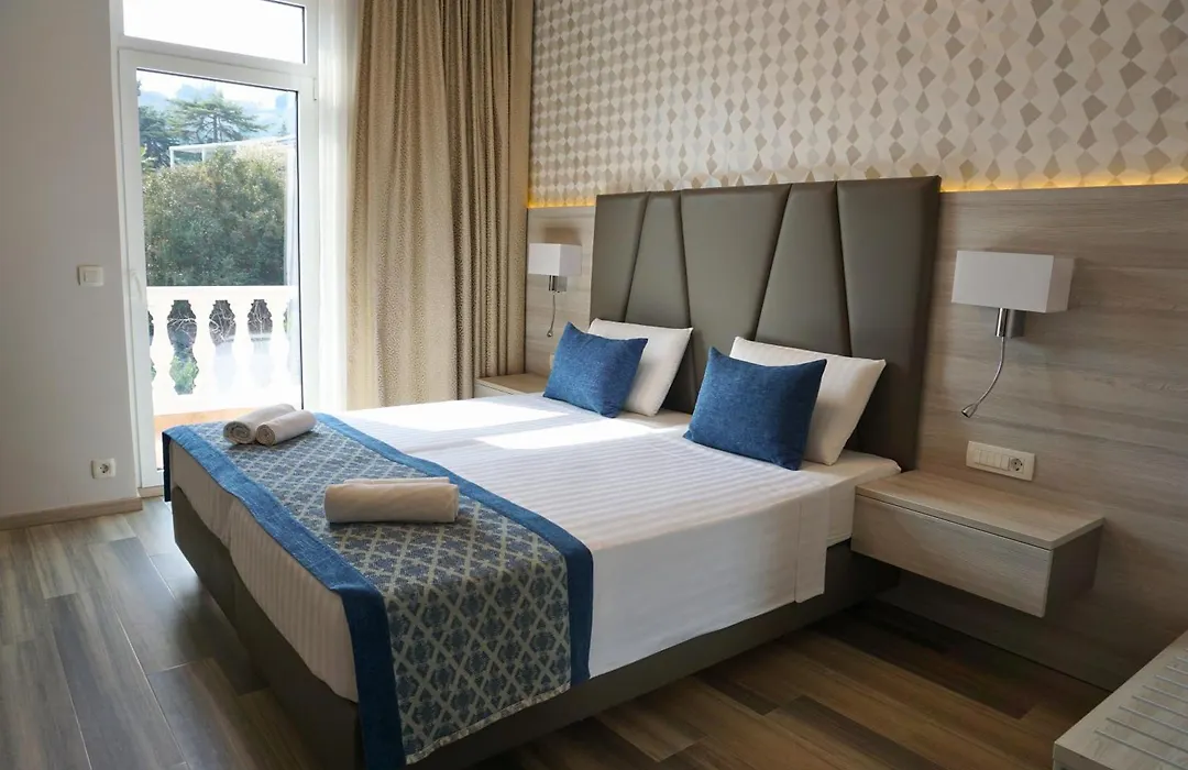 Hotel Fiesa-1