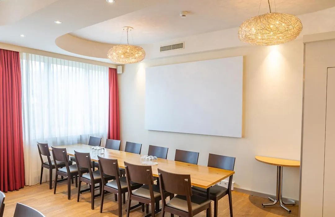 Hotel Holiday Thun-1