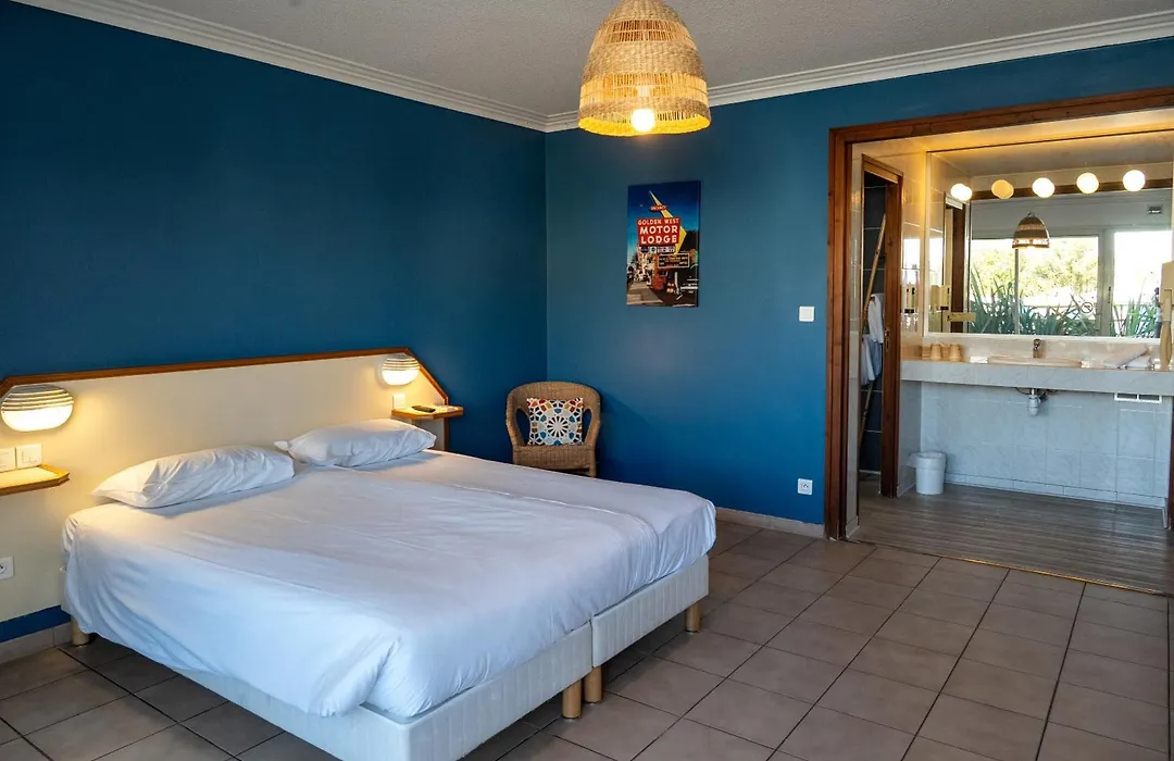 Hotel Amerique-1