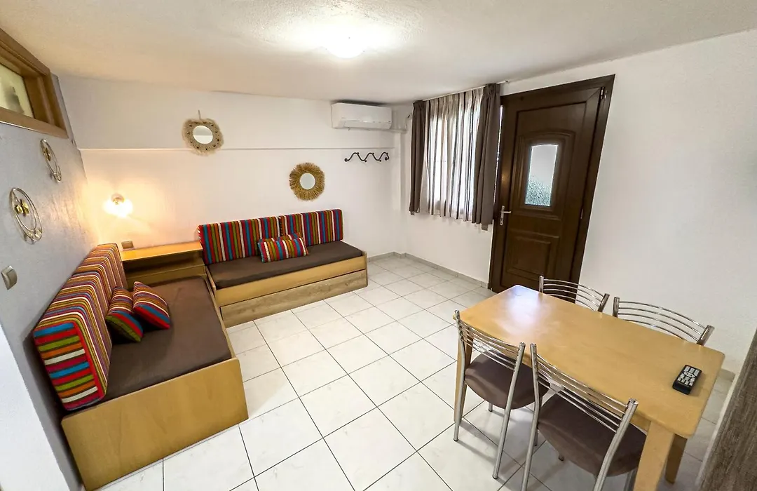 Amari Hotel-1