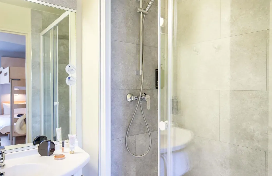 Ibis Budget Cavaillon-1