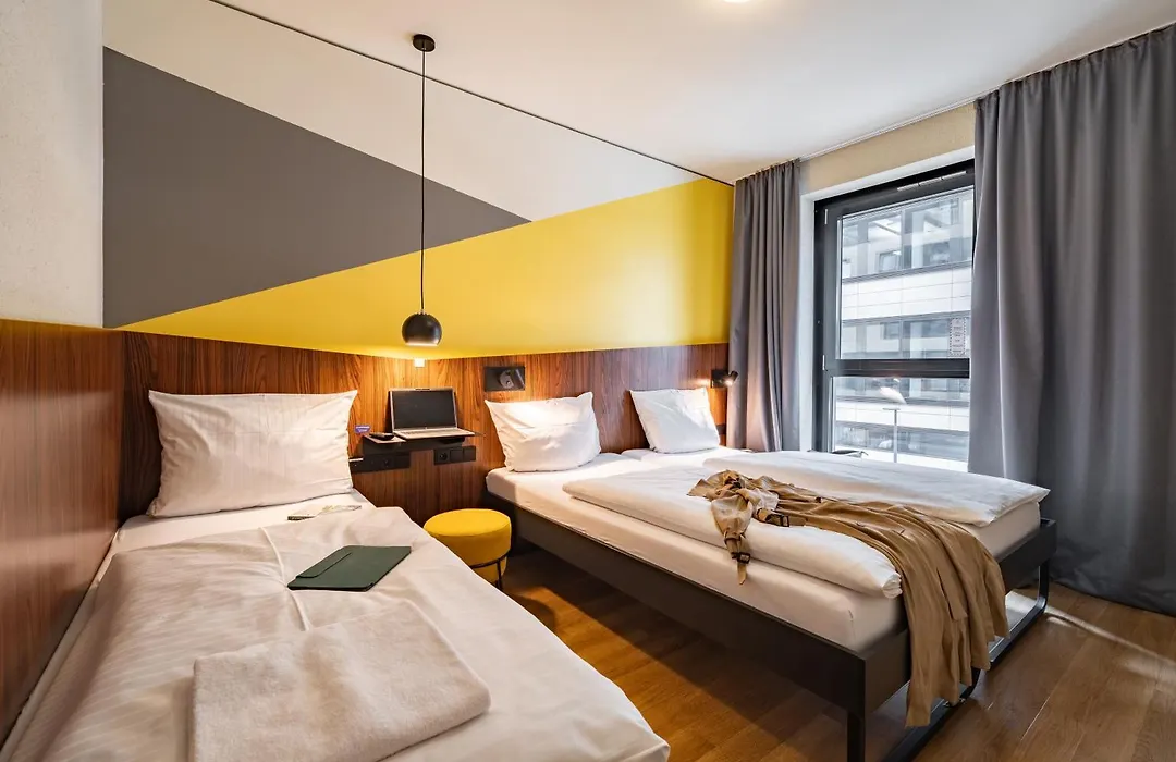 Meininger Hotel Frankfurt Main / Airport-1