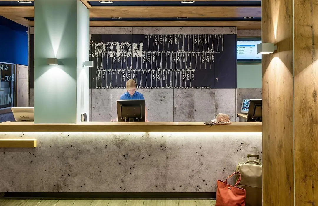 Ibis Budget Graz City-1