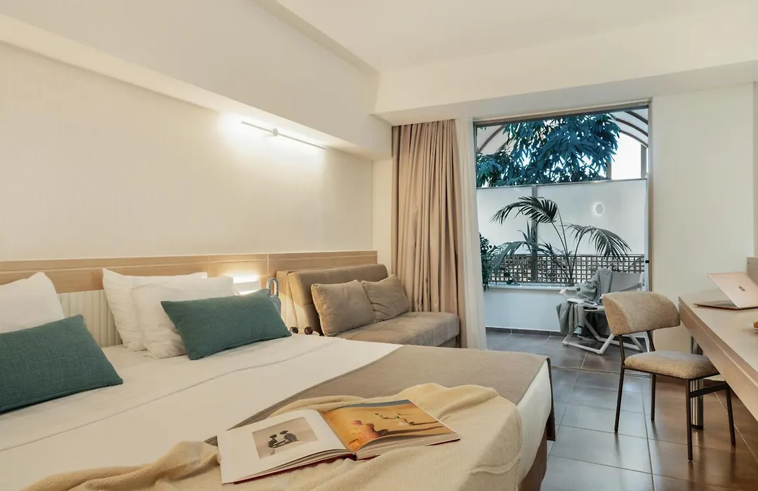 Thalassa Beach Resort & Spa (Adults Only)-1