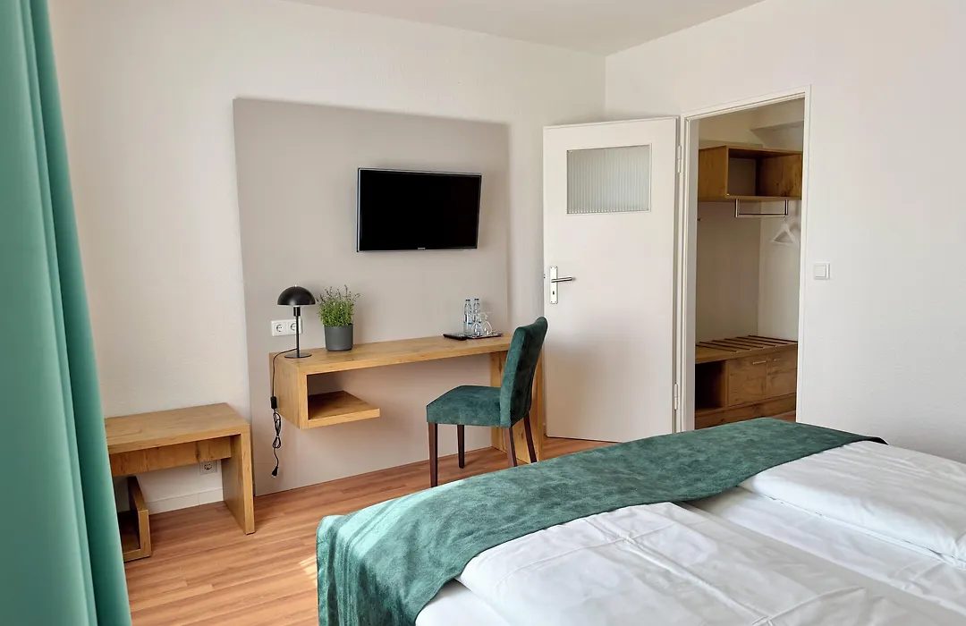 Stadthotel Langenfeld-1