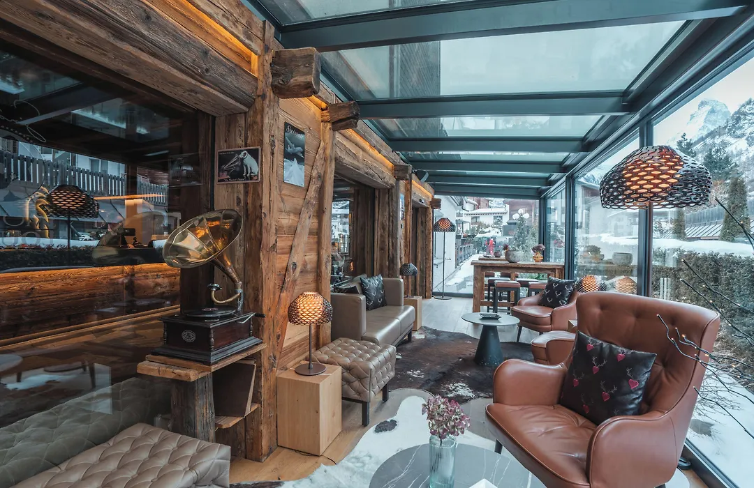 Zermatt Budget Rooms At Alpen Resort, Spa & Dining-1