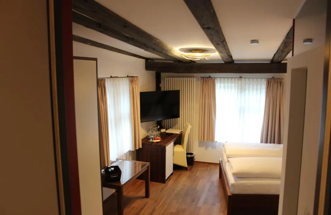Hotel Schmales Haus-1