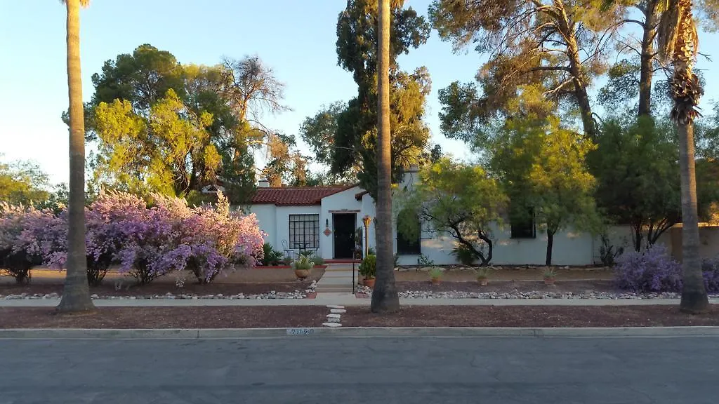 Sam Hughes Inn B&B-1