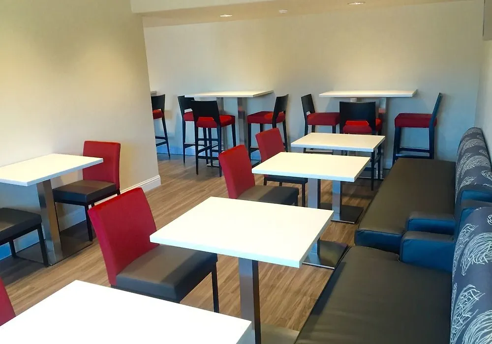 Days Inn By Wyndham Yosemite Area-1