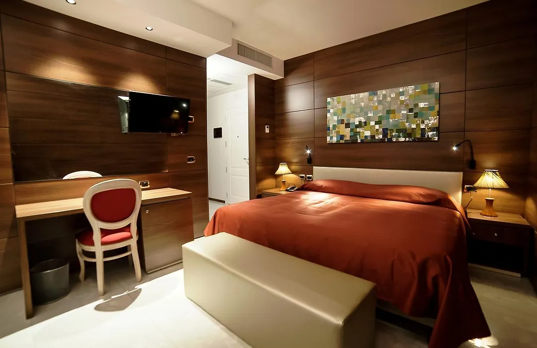 Family Center Hotel-1