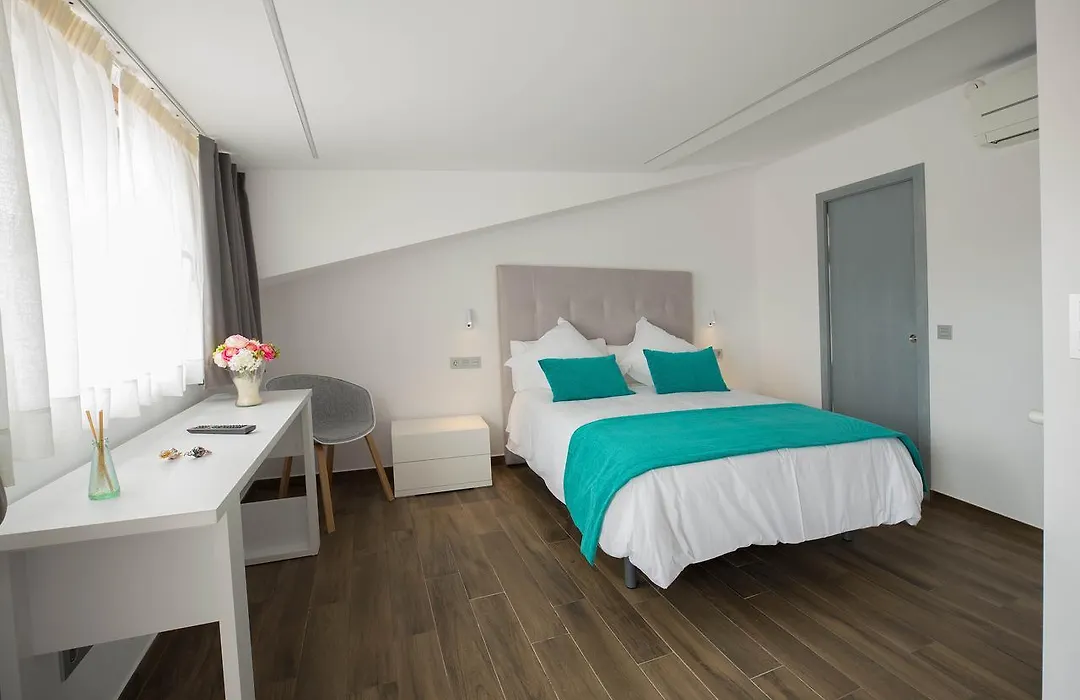 Hotel Duque de Calabria-1
